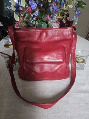 Stone Mountain Red Leather Convertible Bag - EUC